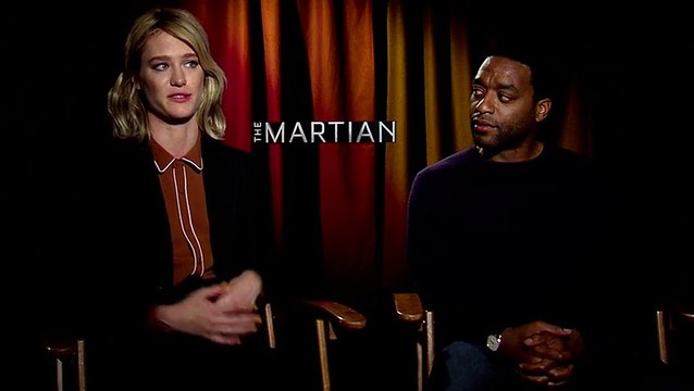 The Martian (2015) Generic Interview - Chiwetel Ejiofor & Mackenzie Davis