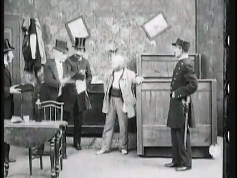 The Rolling Bed (1907) - LOUIS FEUILLADE & ALICE GUY BLACHE - Le lit a roulettes