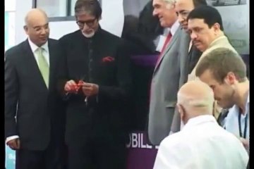 Amitabh Bachchan inaugrates mobile diabetes ambulance