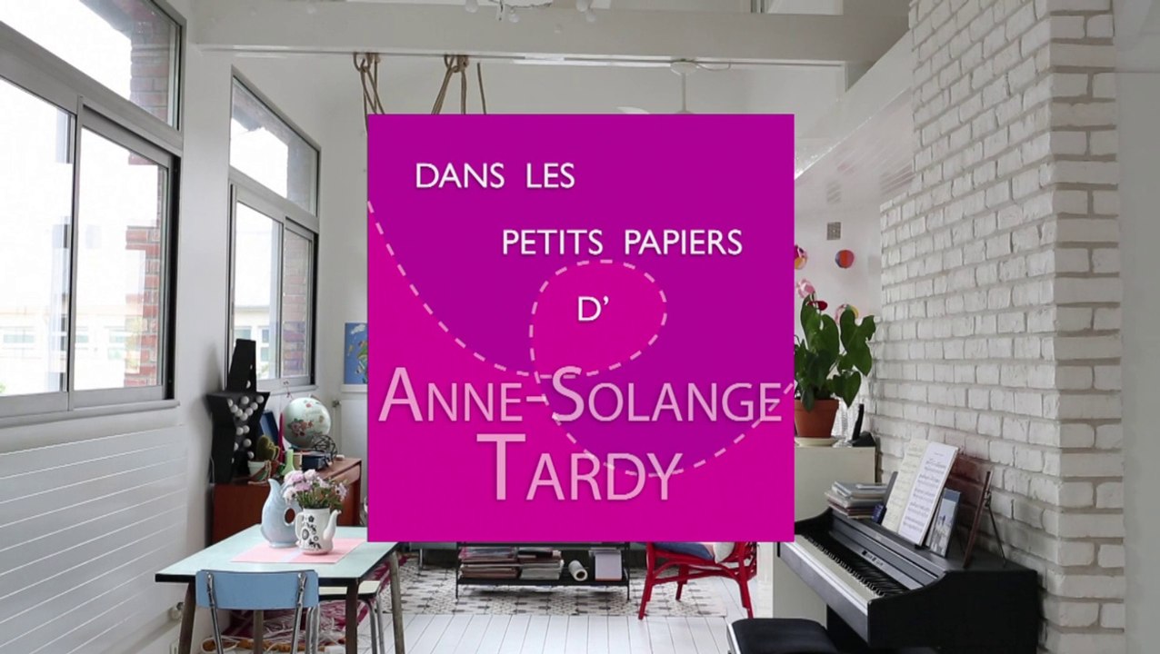 Portrait d'Anne-Solange Tardy à l'occasion de la sortie de son livre "Autour du papier"