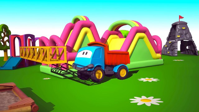 Léo le camion curieux Le camion de pompier | Dessins animés en français