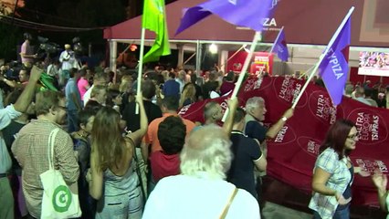 سيريزا يحقق فوزا كبيرا لكن قلة احتفلت به