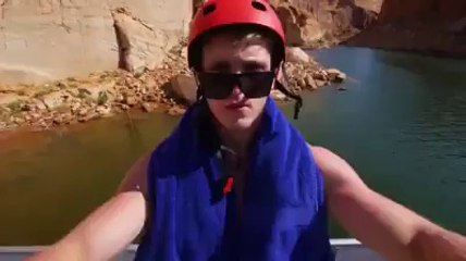 Funny and Crazy selfie pictures on the Sea