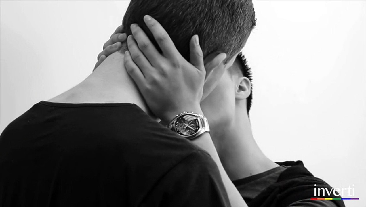 bisou gay : first kiss