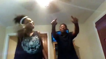 kids got caught by there mom