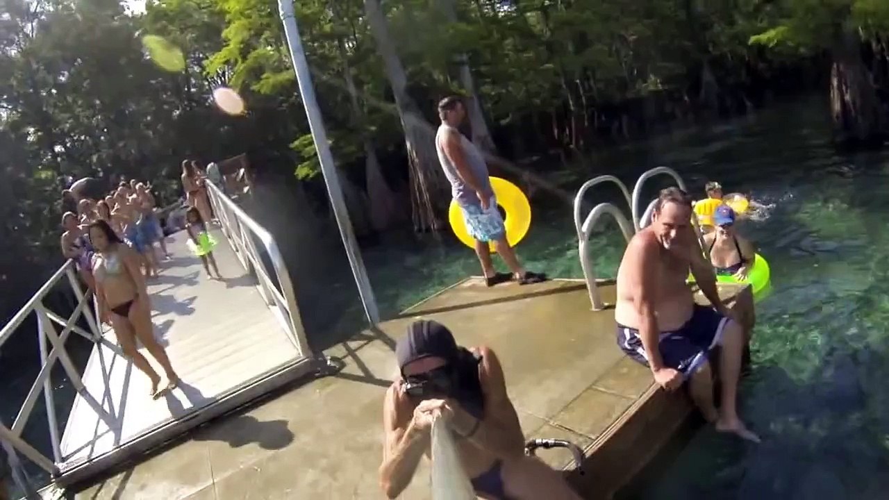 LiveLeak.com - Man Freedives Into Cave In Florida