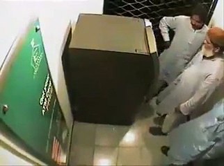 Watch What Happened with This Old Man While Taking Money From ATM, Really Shameful