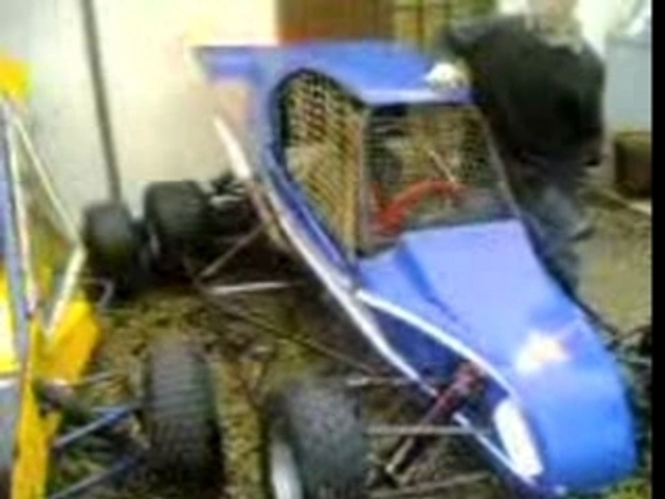 cross car avec moteur de 600 cbr