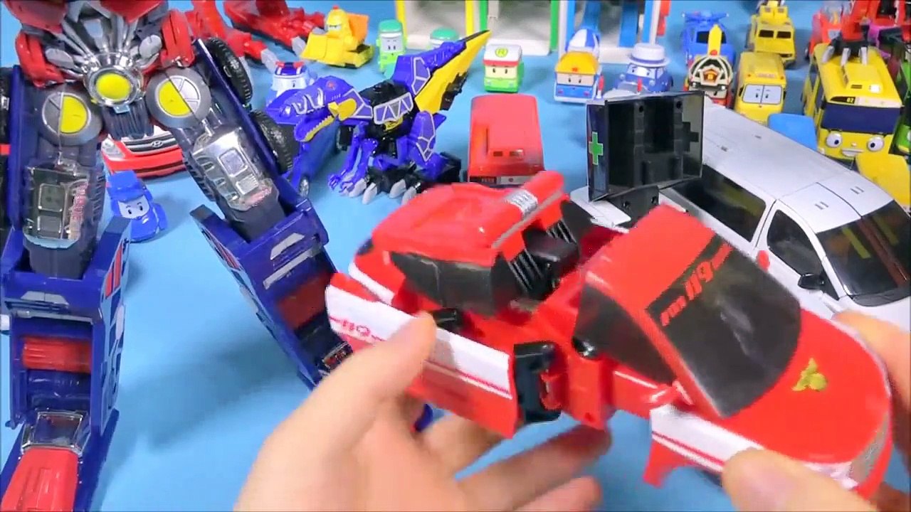 Bonjour voiture caméra robot robot ou robot transformation mini séminaire fournit l'alimentation de la base de l'Aéroport de Reno, d'autres grands voiture robot Naples pororo Bonjour Carbot & Tobot & mini-voitures