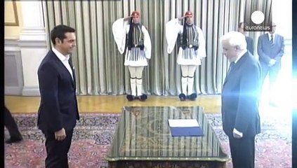 Çipras yemin ederek görevine başladı