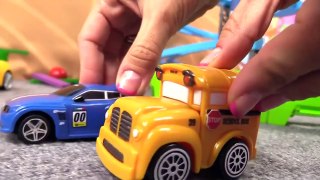 Model Cars - Volkswagen GOLF Construction by Bussy & Speedy! (Bburago Toy Carss) [Full Episode]