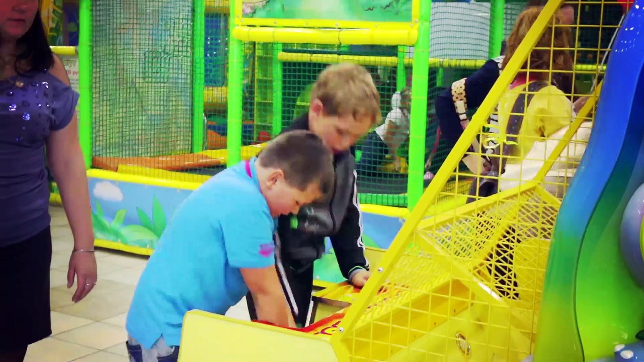 День Рождения Kinder Land в ТЦ «Муравей» пр. Ленина