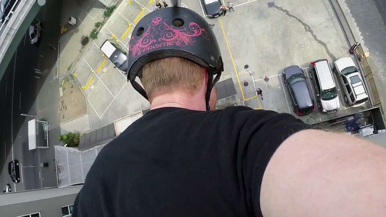 Running down a building - Rap Jumping