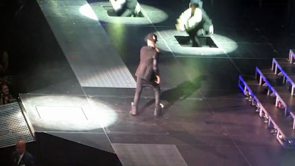Bra Thrown On Stage At Justin Bieber Concert MSG 11_28_12 ORIGINAL-Ni8avOyjsSE