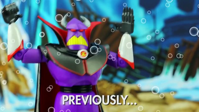 Descendants Ben Saves Mal & Evie from Isle of the Lost. DisneyToysFan