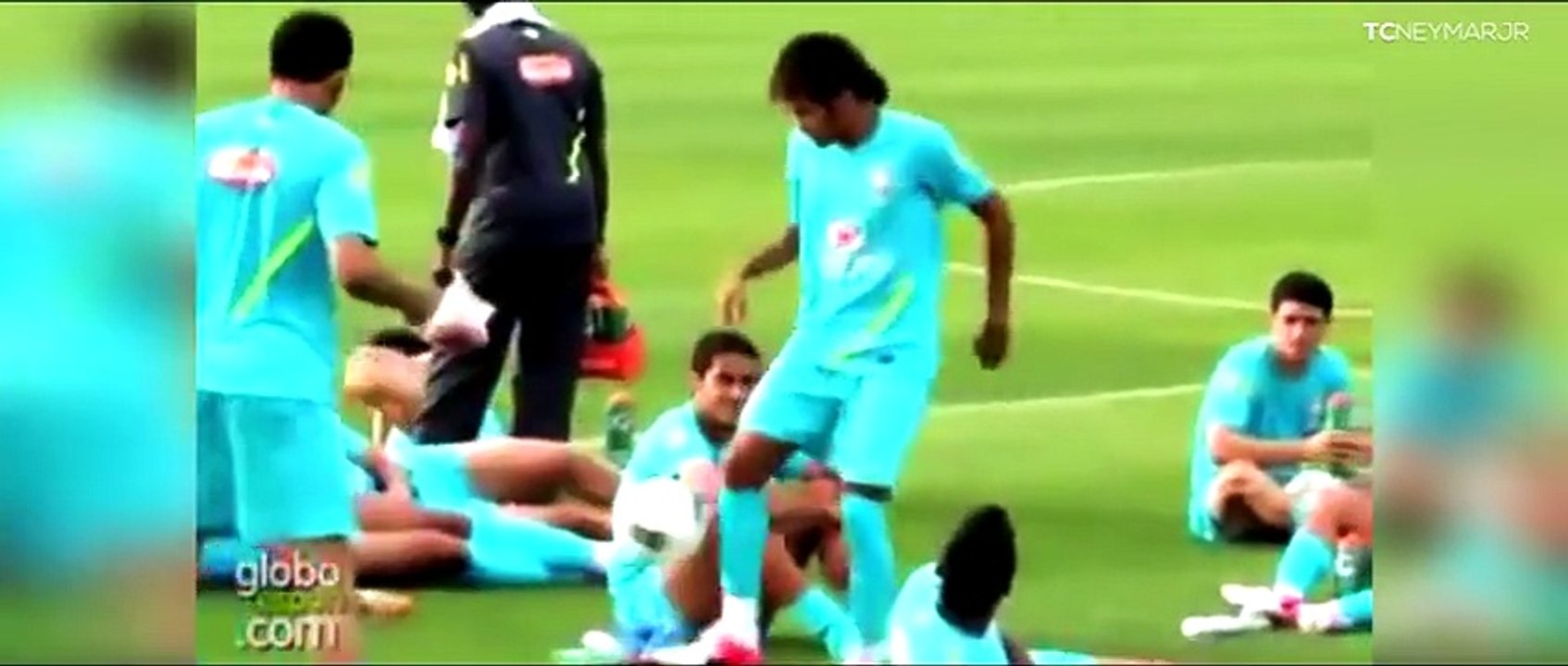 Neymar Jr ● Best Freestyle Skills - 2015 Pt