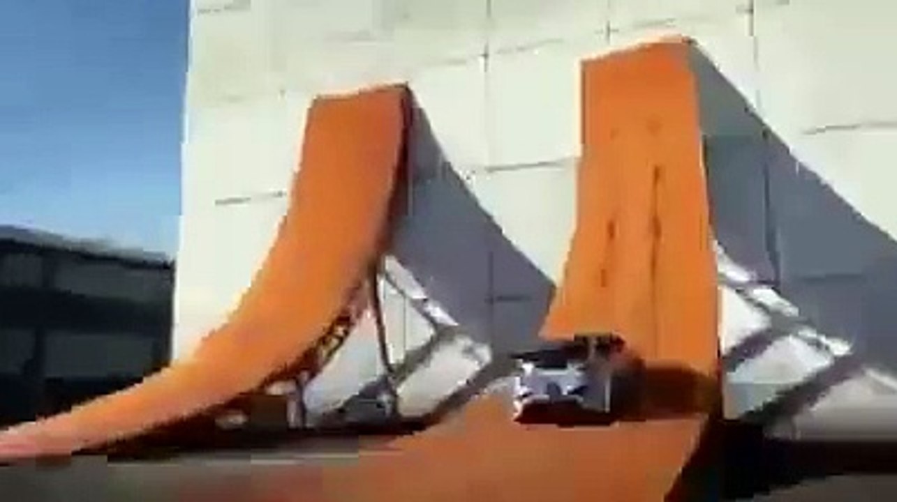 Watch Unbelievable Car Stunt 2015