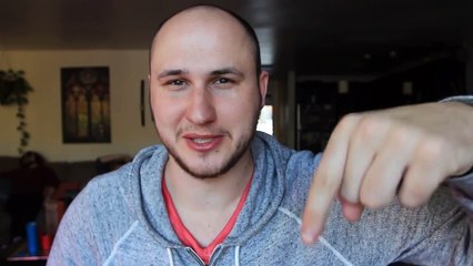 How To Correctly Open a Packet of Hello Kitty Mini Chocolate Digestives