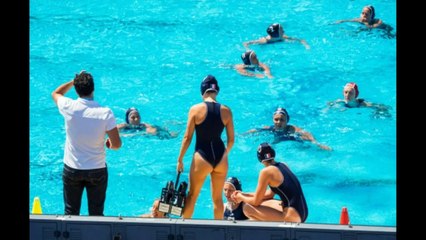 Top Female Sports Moments #6 Swimmers are Awesome!