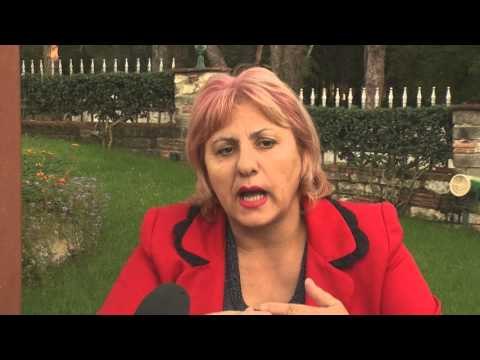 Report TV - “Ja si më mori pronën drejtoresha e Hipotekës Tiranë”