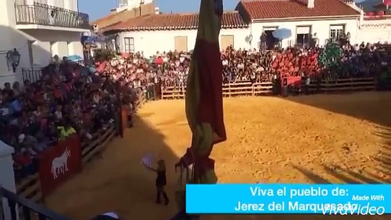 Actuacion De Sari Fan Dancer en Jerez del Marquesado