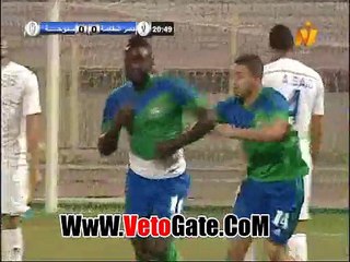 "نانا بوكو"يتقدم بالاول للمقاصه بخطأ فادح من حارس سموحه