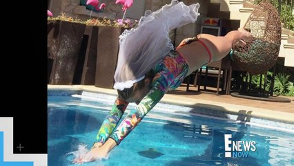 #NYLtrip to Israel: Bar Refaeli gets her luggage in Tel Aviv