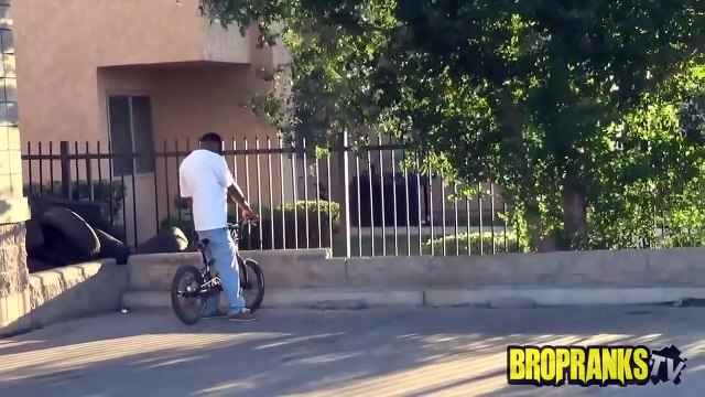 Winning Fights In The Hood Prank Gone Wrong - KNOCKED OUT - Top Hood Pranks 2015