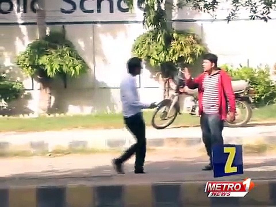 Zara Hut Kay Bathroom Mein Kiya Kar Ke Gaye ho Funny Video