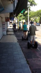 Dans les rues de Papeete en gyropodes Segway à Tahiti