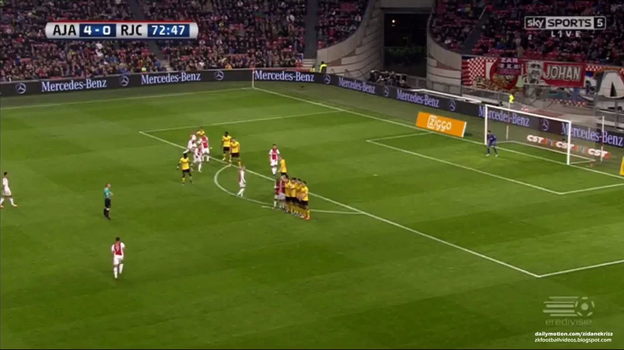 5-0 Arkadiusz Milik Second Free-Kick Goal - Ajax Amsterdam v. Roda JC 31.10.2015 HD