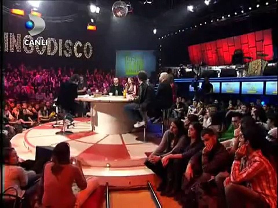 Yonca Lodi  Disko Kralı Sohbeti - 2 (08.01.2011)