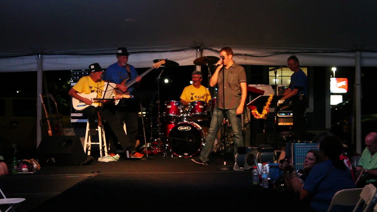 Brooke Wright & the Katz perform 'Love Me'  Elvis Week 2015