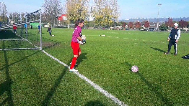 échauffement de Marion gardienne U13 Féminine