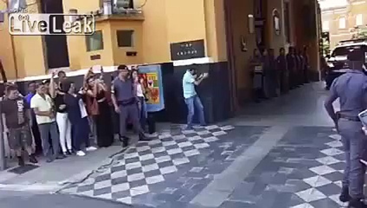 LiveLeak The worst nightmare of any thug