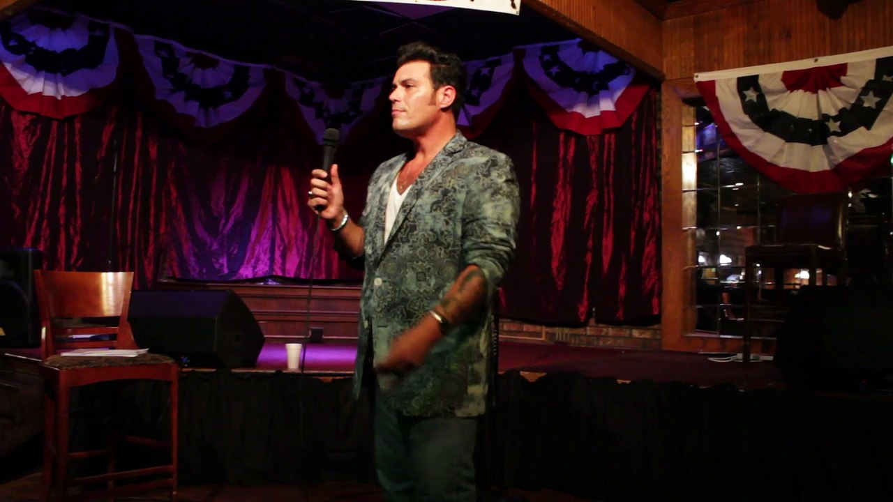 Franz Goovaerts sings 'Green Green Grass Of Home' Elvis week 2014