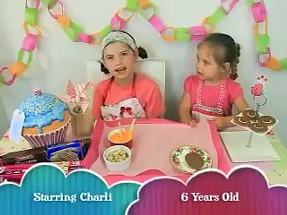 Easy Christmas STRAWBERRY FRUIT POPS cake pop alternative healthy and easy