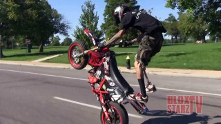 1 LEG Stunt Bike Rider Riding Long WHEELIES Motard STUNTS Moto Supermoto WHEELIE Video ROC