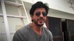 Shah Rukh Khan Give Gayan to his 15 Million Facebook Fans in Facebook Style- How Cool Is That