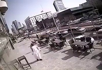 This man survived difference one second