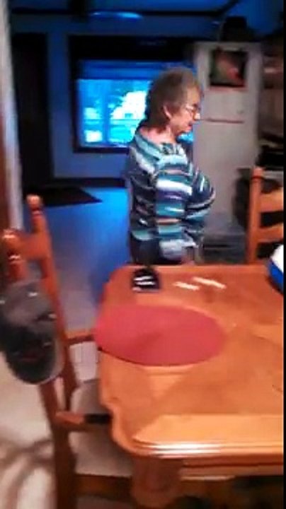 Quand une grand-mère vibre sur Ice Ice Baby