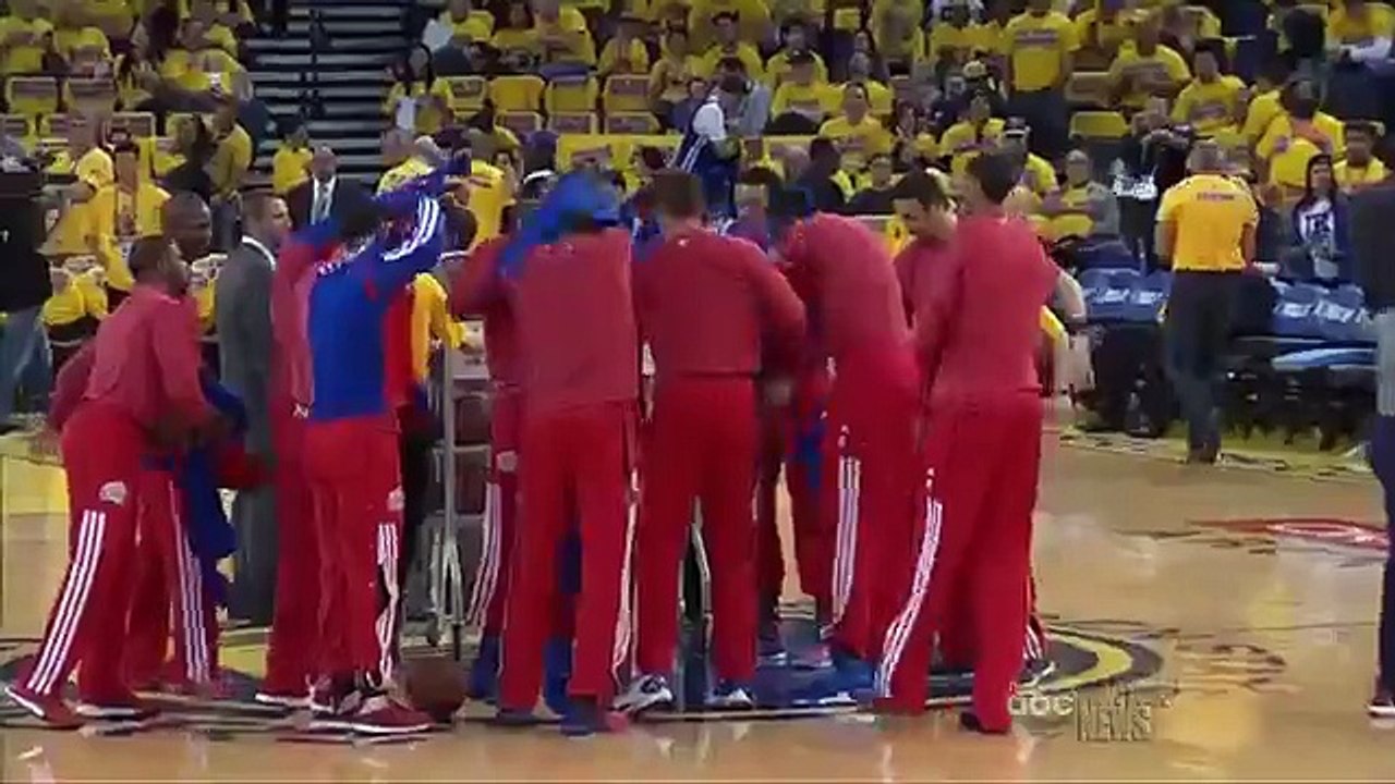 Des joueurs de la NBA enlèvent leur maillot pour protester contre les propos racistes de leur propriétaire