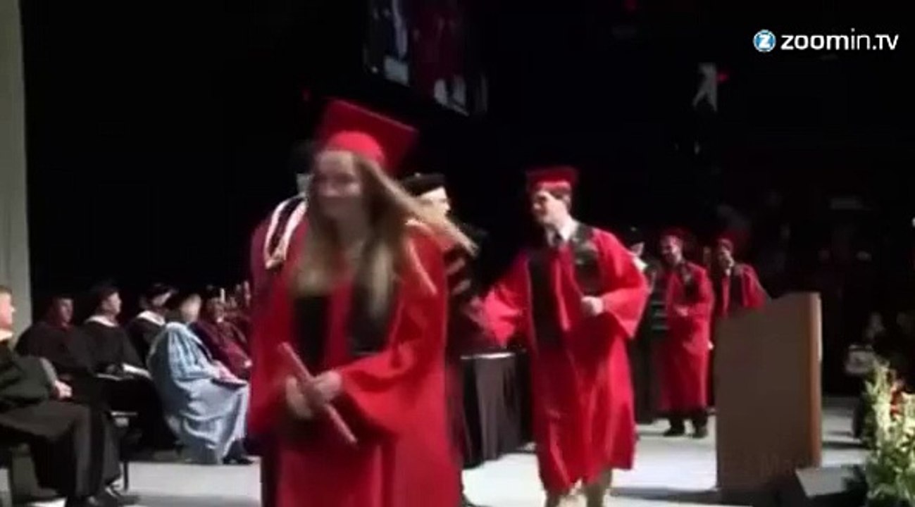 Un salto arrière plutôt périlleux!