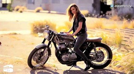 Miranda Kerr en motarde