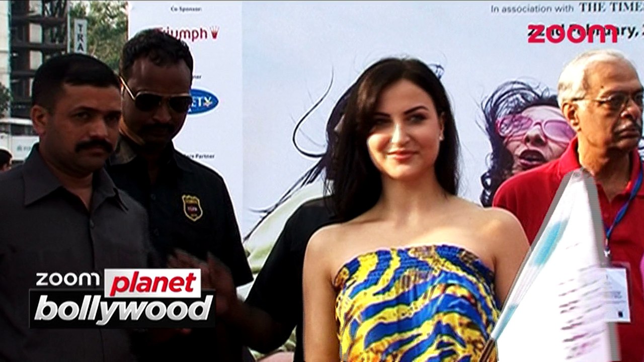 Elli Avram clears rumours about working with Sa...