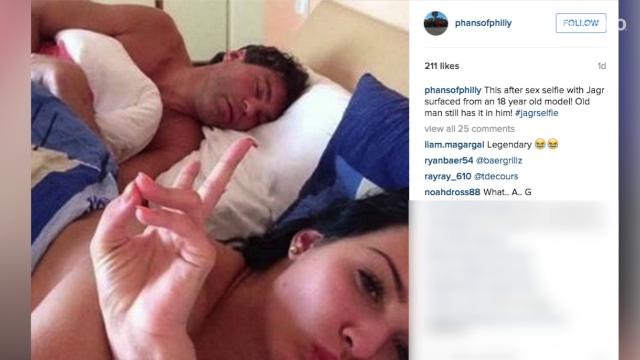 Model attempts to blackmail NHL's Jaromir Jagr & gets memed by Internet