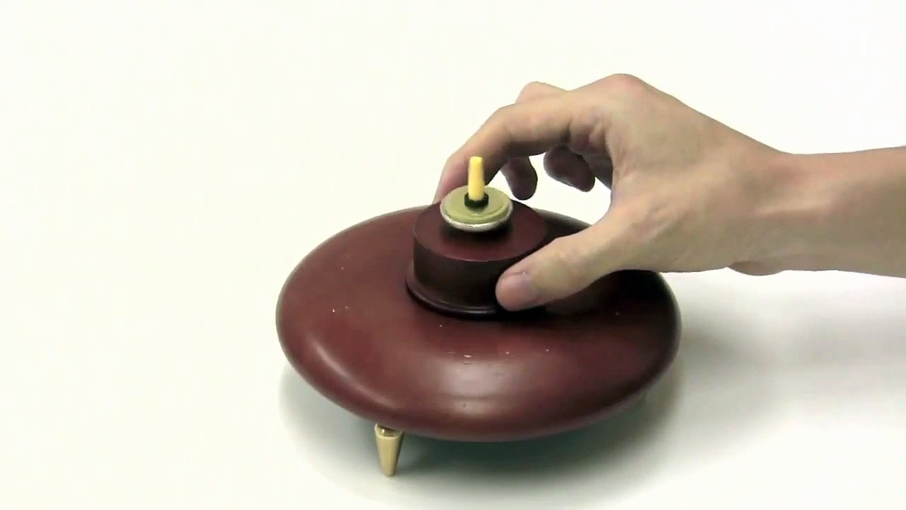 宙に浮く不思議なコマ Levitron