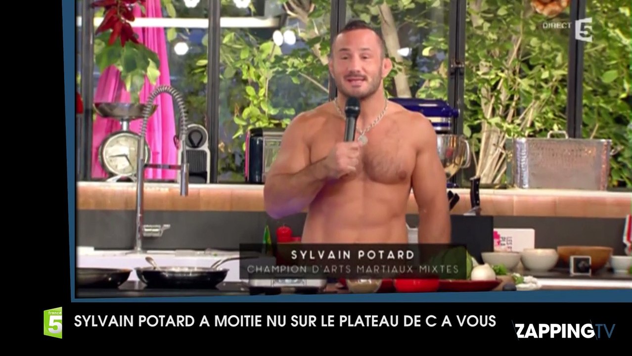 Dieux du stade : Sylvain Potard à moitié nu sur le plateau de C à Vous