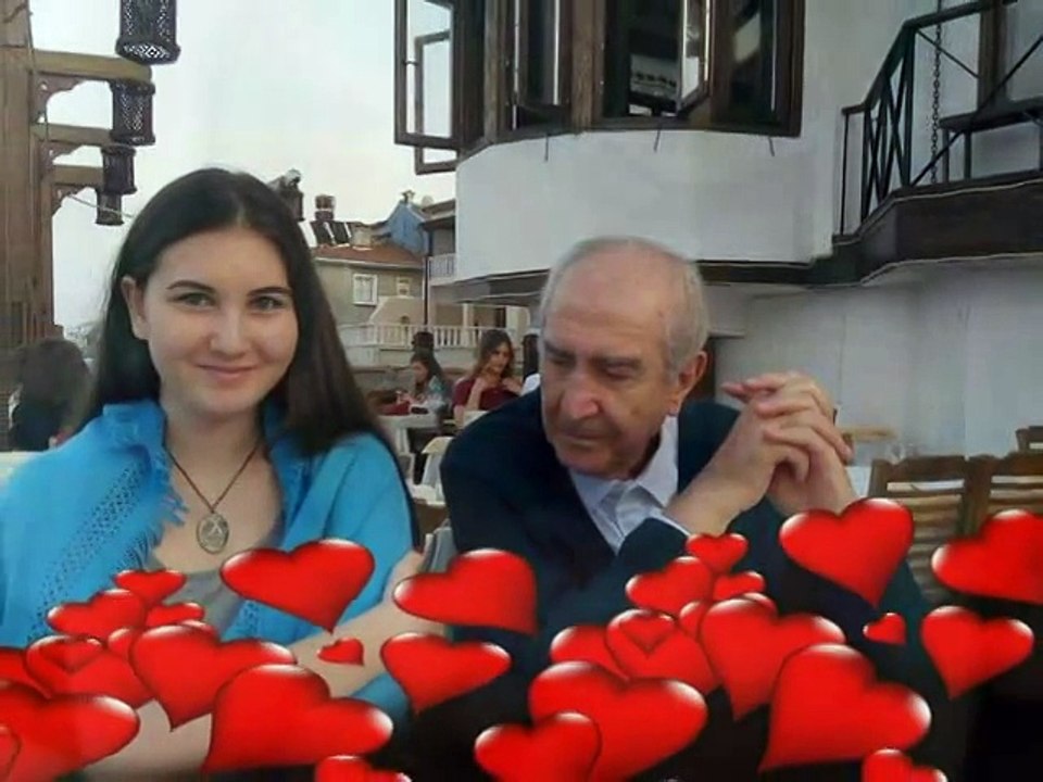 MELEK    ( Bugün 21 Eylül 2015 .. Begüm,ün . Doğum Günü . )