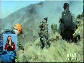 Скачать видео: Incendios forestales son controlados gracias a los voluntarios